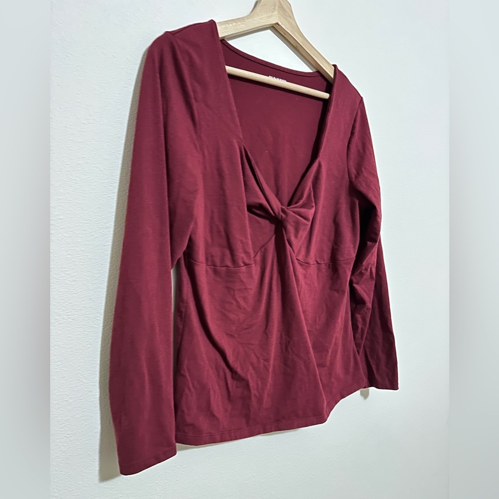 ♻️ Old Navy Maroon Long Sleeve Top - Picture 4 of 5
